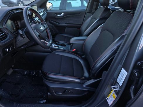 Used 2025 Ford Escape ST-Line FWD image 15