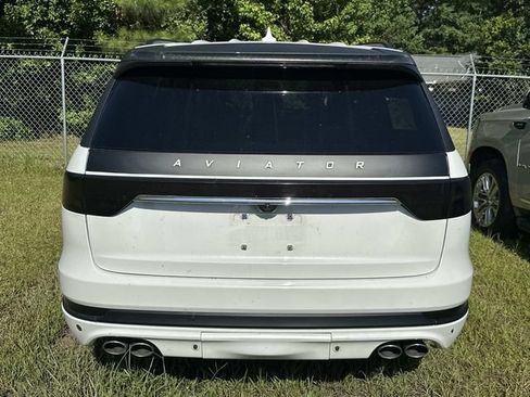 Used 2020 Lincoln Aviator Reserve w/ Equipment Group 202A AWD/4WD image 7