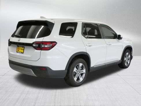 Used 2024 Honda Pilot EX-L image 7