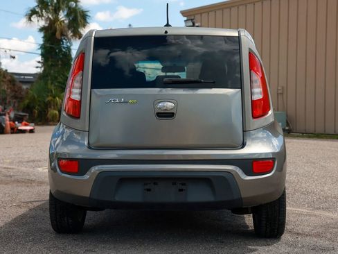 Used 2013 Kia Soul + w/ Eco Pkg FWD image 5