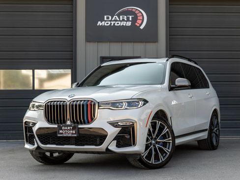 Used 2020 BMW X7 M50i w/ Executive Package AWD/4WD image 3