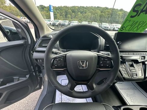 Used 2026 Honda Odyssey Elite image 13