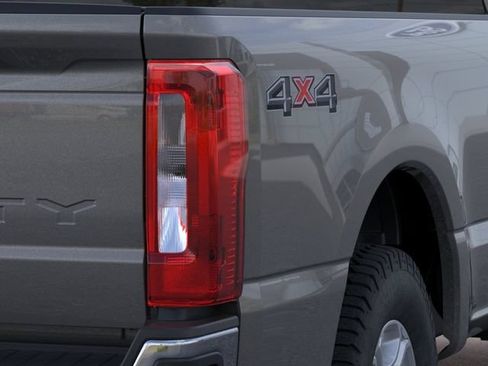 New 2026 Ford F350 XLT AWD/4WD image 21
