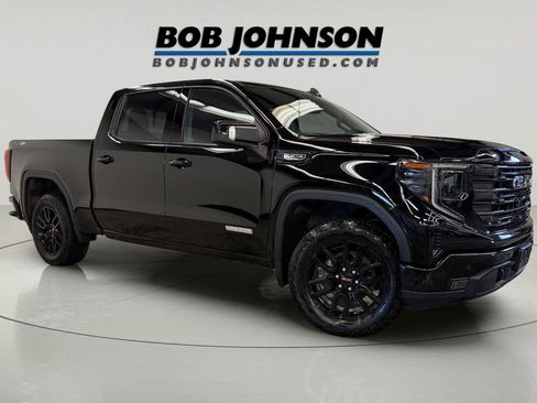 Used 2025 GMC Sierra 1500 Elevation w/ Preferred Package AWD/4WD image 1