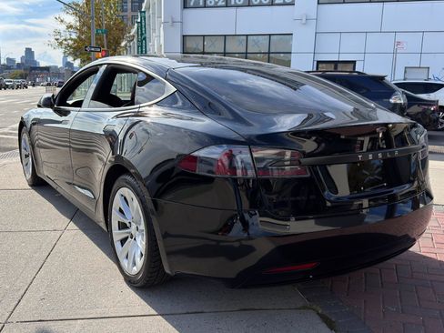 Used 2018 Tesla Model S 75D image 6