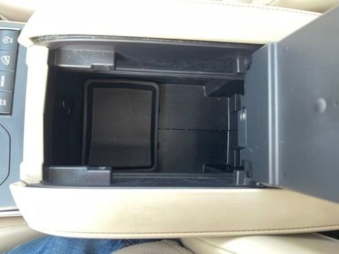 Used 2022 Toyota Highlander XLE image 26