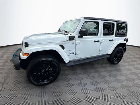 Used 2023 Jeep Wrangler Unlimited Sahara w/ Cold Weather Group AWD/4WD image 9