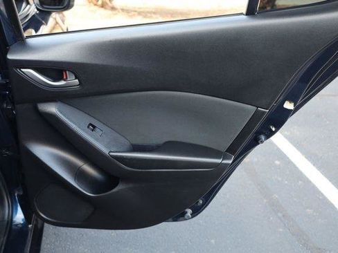 Used 2015 MAZDA MAZDA3 i Sport FWD image 18