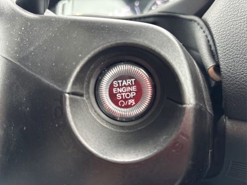 Used 2023 Jeep Renegade Latitude w/ Sun/Sound Group image 29