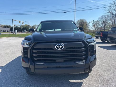 Used 2024 Toyota Tundra SR5 w/ SR5 Convenience Package image 8