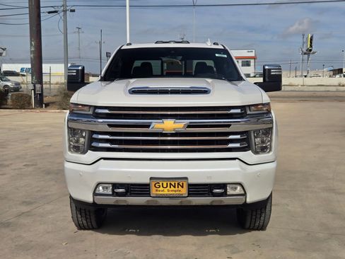 Used 2023 Chevrolet Silverado 2500 High Country w/ LPO, Hitch Package image 8