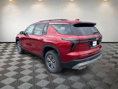 New 2026 Chevrolet Traverse LT w/ Driver Confidence Package image 3