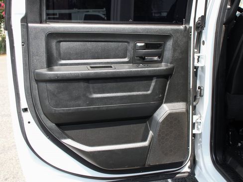 Used 2021 RAM 5500 Tradesman w/ Chrome Appearance Group image 32