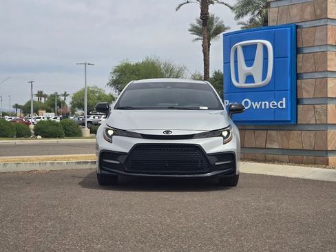 Used 2021 Toyota Corolla SE FWD image 4