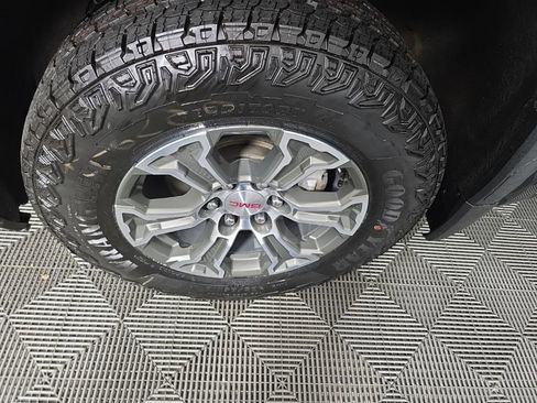 Used 2020 GMC Sierra 1500 SLT w/ SLT Premium Plus Package image 10