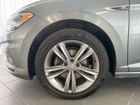 Used 2019 Volkswagen Jetta R-Line image 12