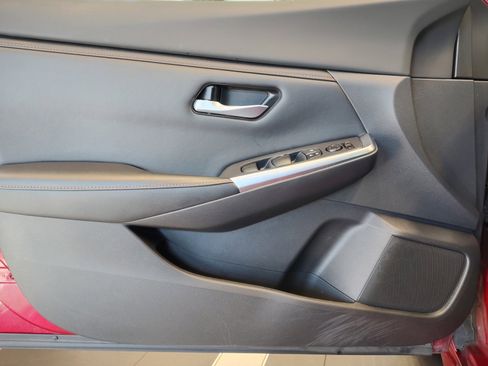 Used 2021 Nissan Sentra SR FWD image 26