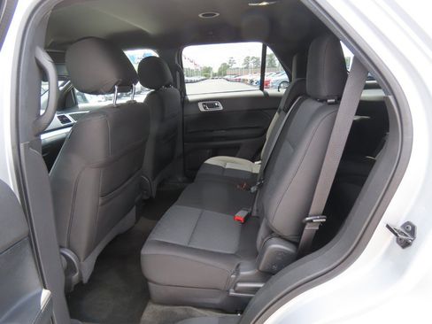Used 2013 Ford Explorer XLT image 21