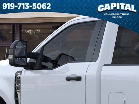 New 2026 Ford F250 XL w/ XL Chrome Package RWD image 20