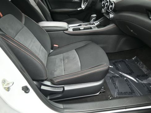 Used 2021 Nissan Sentra SR FWD image 38