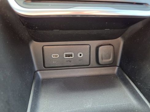 Used 2020 GMC Terrain SLE FWD image 27