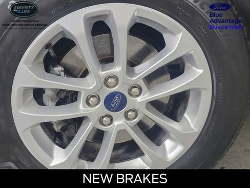 Certified 2022 Ford Escape SE w/ Cold Weather Package FWD image 12