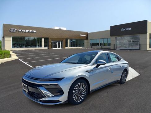 Used 2026 Hyundai Sonata SEL FWD image 1