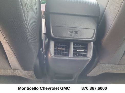 Certified 2026 Chevrolet Equinox LT w/ Midnight Edition FWD image 27