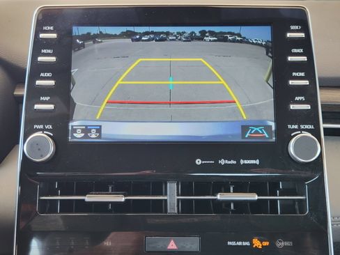 Used 2022 Toyota Avalon XLE FWD image 18