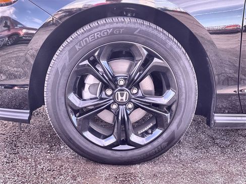 Used 2025 Honda Accord SE image 19