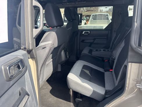Used 2025 Ford Bronco Big Bend AWD/4WD image 14