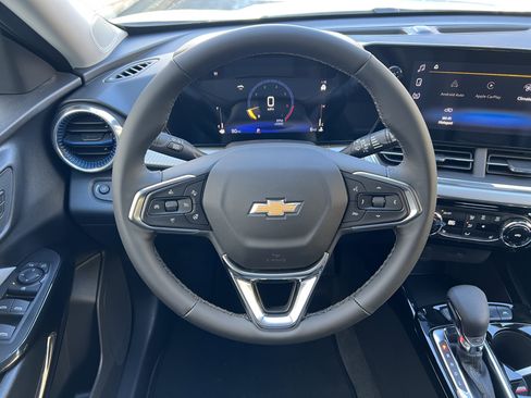 New 2026 Chevrolet Trax LT w/ Driver Confidence Package image 25