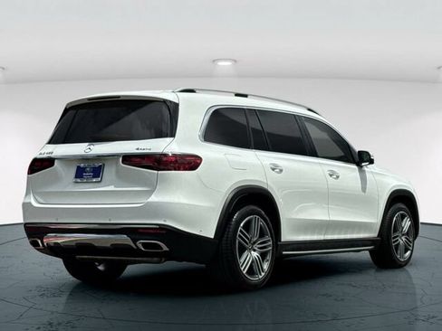 Used 2025 Mercedes-Benz GLS 450 4MATIC image 6