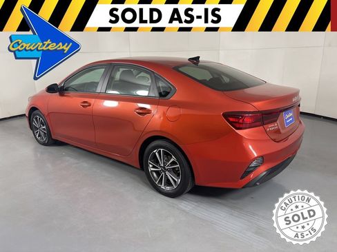 Used 2022 Kia Forte LXS FWD image 6