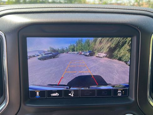 Used 2021 GMC Sierra 2500 AT4 w/ Gooseneck/5TH Wheel Package AWD/4WD image 13