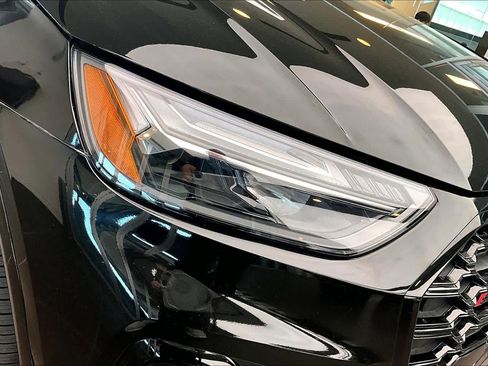 Used 2023 Audi SQ5 Premium Plus w/ Premium Plus Package image 28