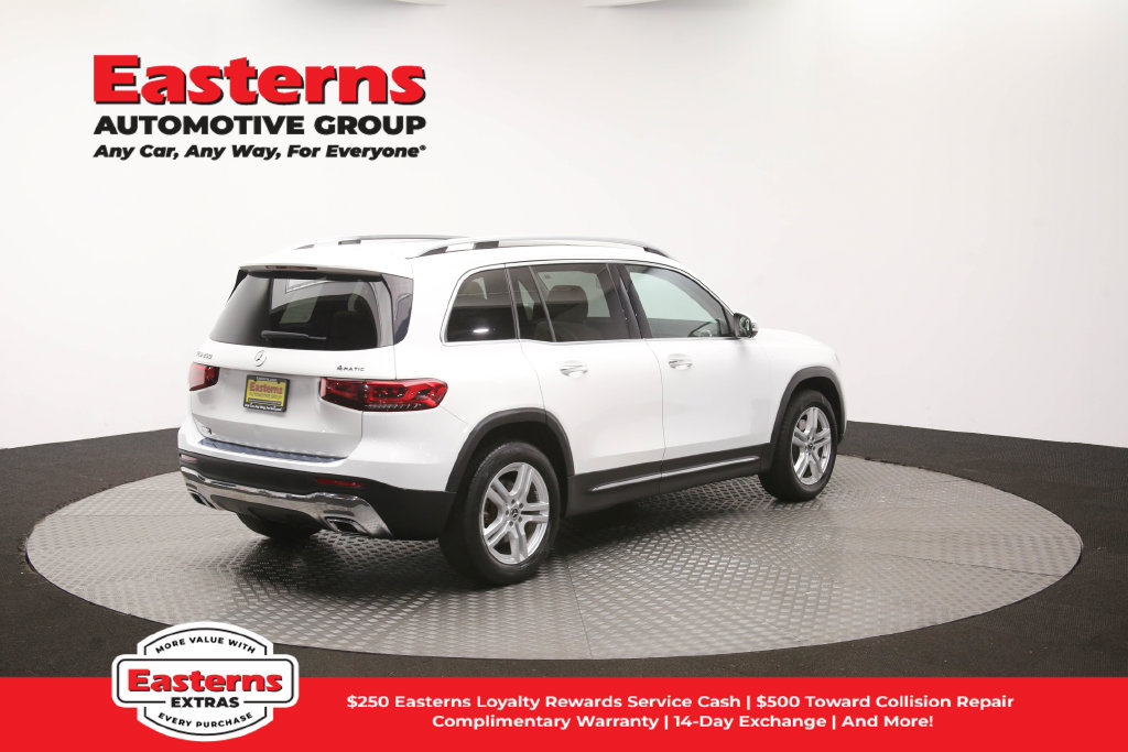 Used 2022 Mercedes-Benz GLB 250 4MATIC w/ Premium Package Lite image 43