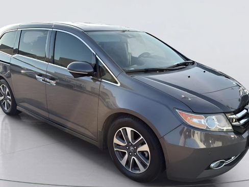 Used 2016 Honda Odyssey Touring image 6