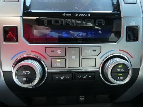 Used 2018 Toyota Tundra Limited image 29