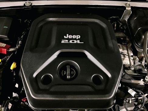Used 2022 Jeep Wrangler Unlimited Sport AWD/4WD image 29