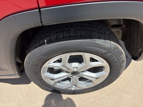 New 2025 Jeep Compass Sport image 10