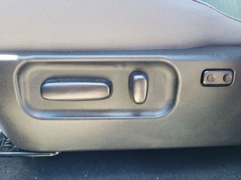 Used 2023 Toyota Tacoma SR5 w/ Technology Package AWD/4WD image 16