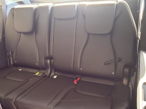New 2026 Kia Carnival SX w/ SX Dark Edition Package FWD image 31