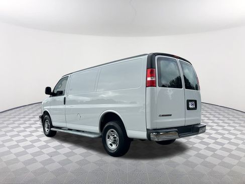 Used 2024 Chevrolet Express 2500 w/ Driver Convenience Package image 9