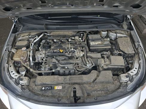 Used 2019 Toyota Corolla SE w/ Carpet Mat Package image 8