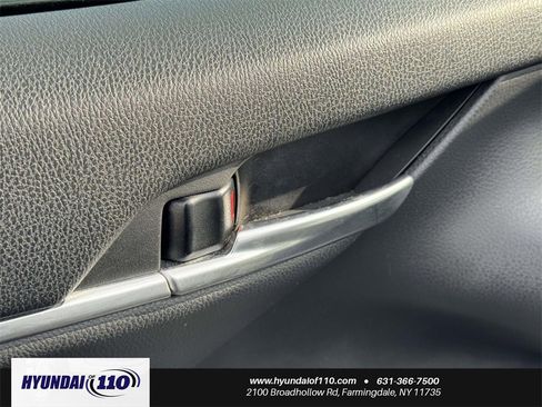 Used 2023 Toyota Camry XSE image 15