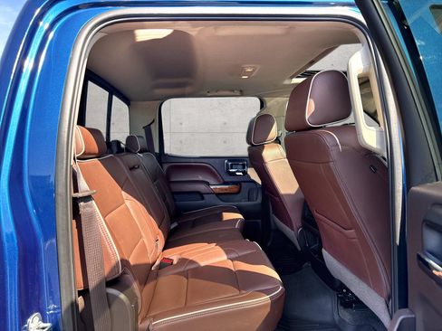Used 2016 Chevrolet Silverado 2500 High Country w/ Duramax Plus Package AWD/4WD image 8