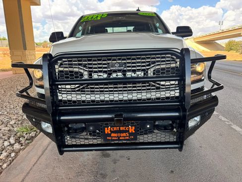 Used 2018 RAM 2500 Laramie w/ Sport Appearance Group AWD/4WD image 8