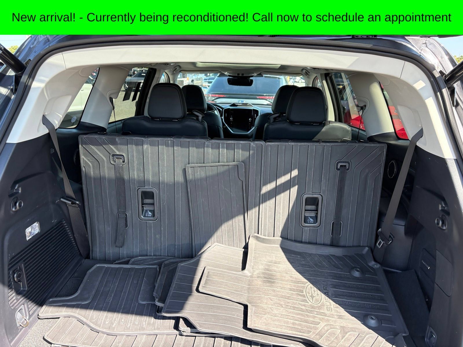 Used 2023 Subaru Ascent Limited w/ Technology Package AWD/4WD image 8