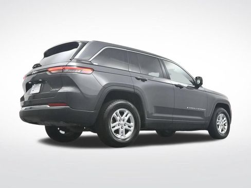 Used 2024 Jeep Grand Cherokee Laredo RWD image 36